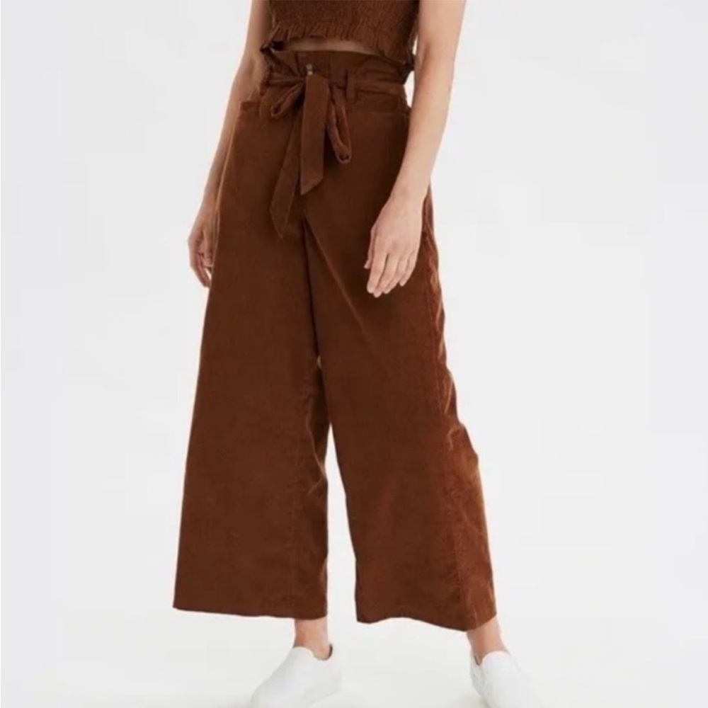 AE Wide-Leg Corduroy Trousers Cropped Length Paperbag Waist.